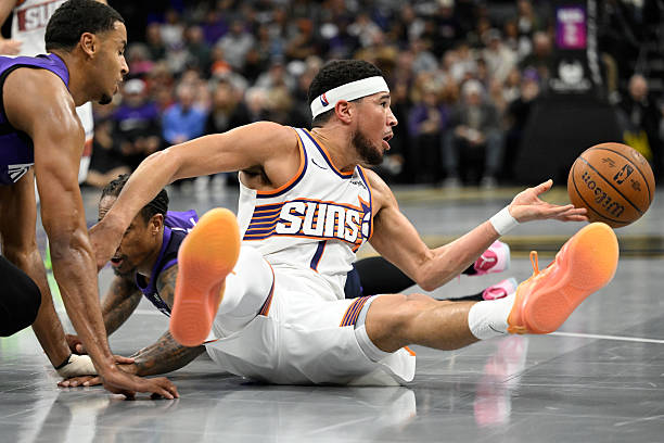 Los Angeles Lakersin voittoputki katkaistiin Phoenix Sunsin ansiosta